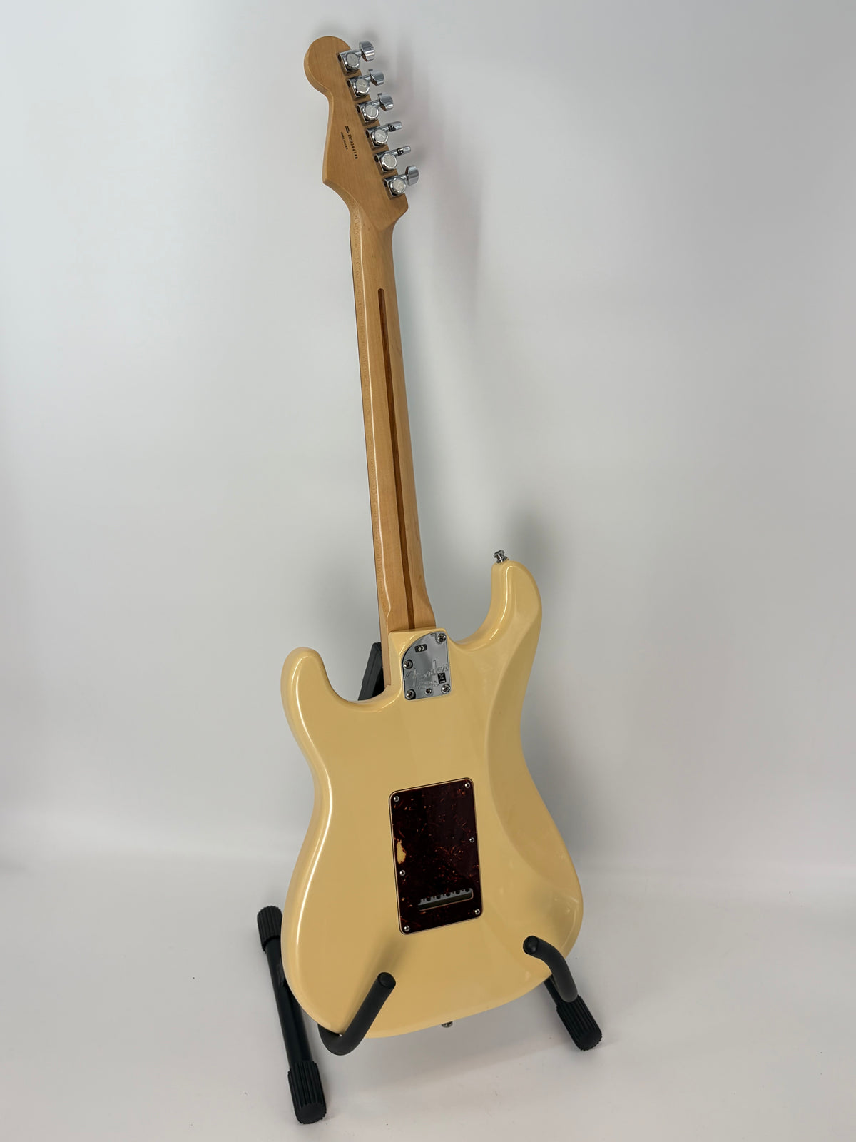 Fender American Deluxe Stratocaster - kremowy, SSS