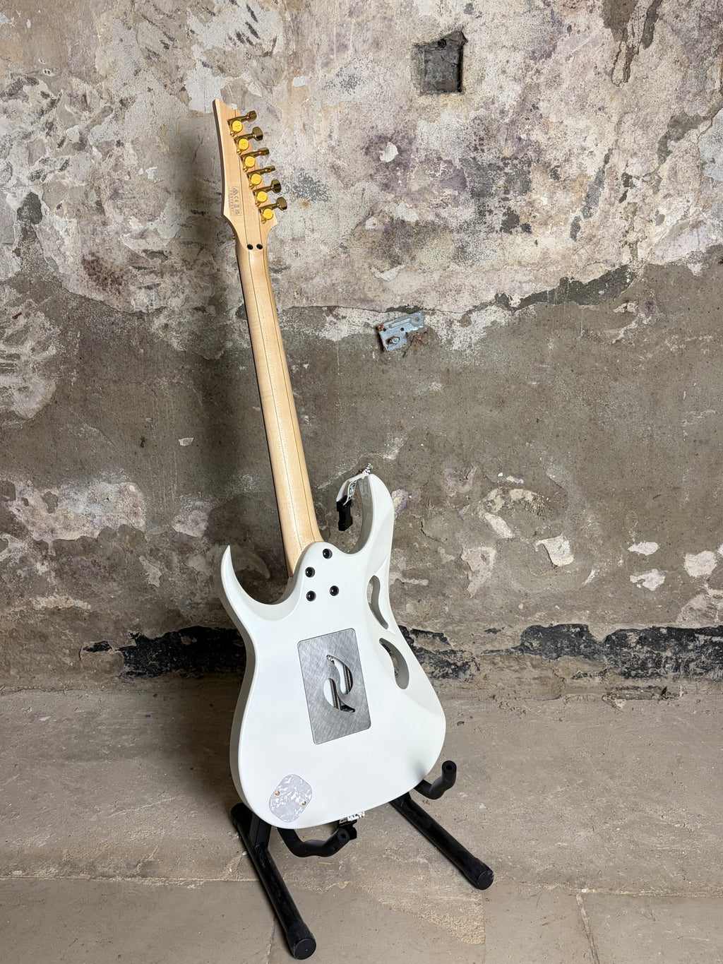 Ibanez PIA3761
