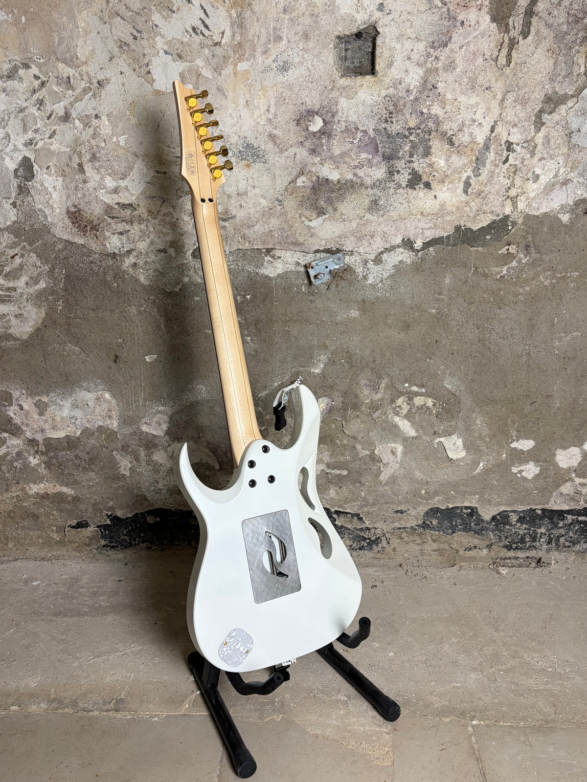 Ibanez PIA3761