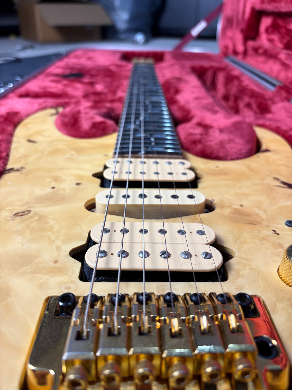 Ibanez RG8570BB
