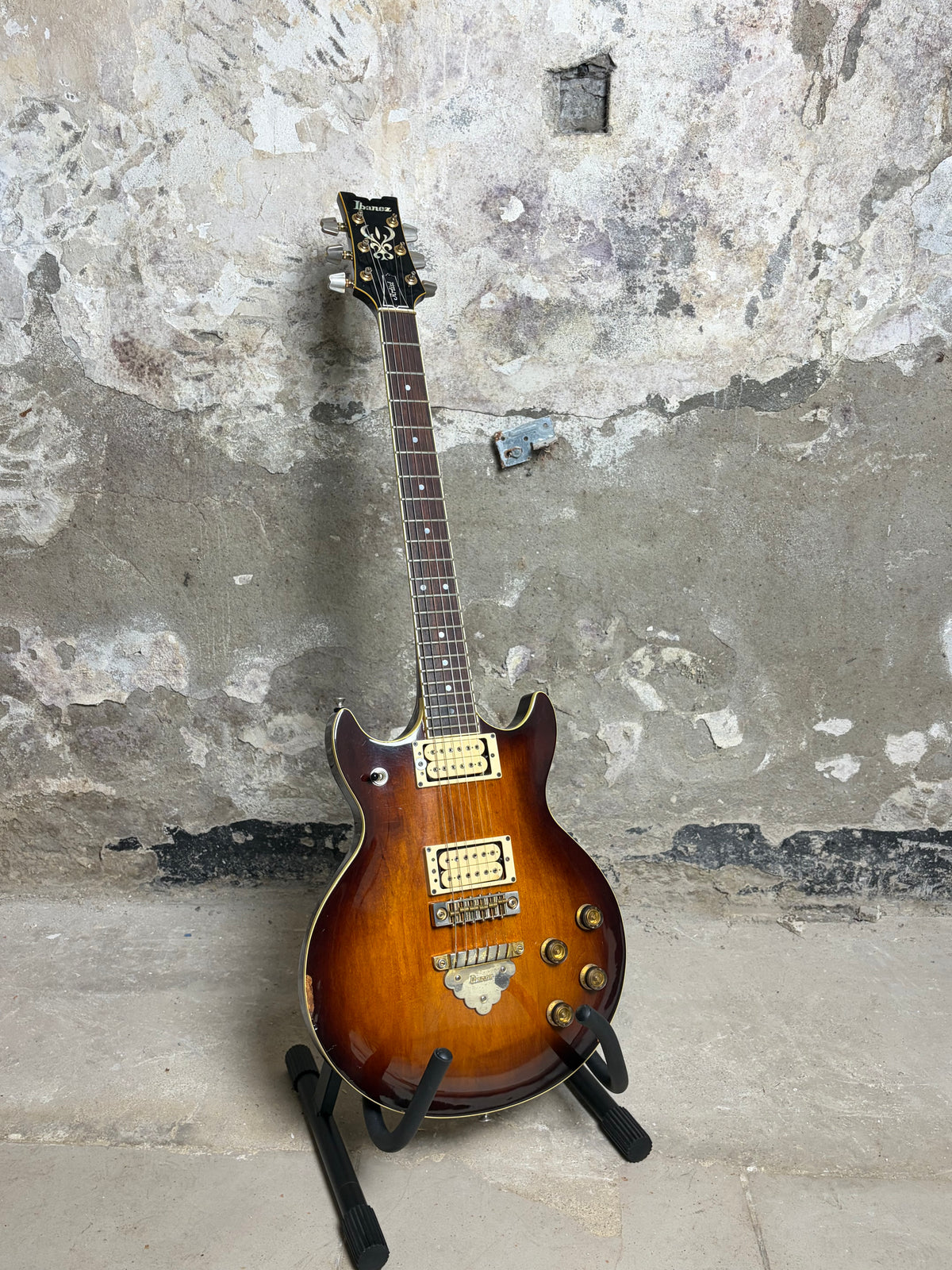 Ibanez AR100