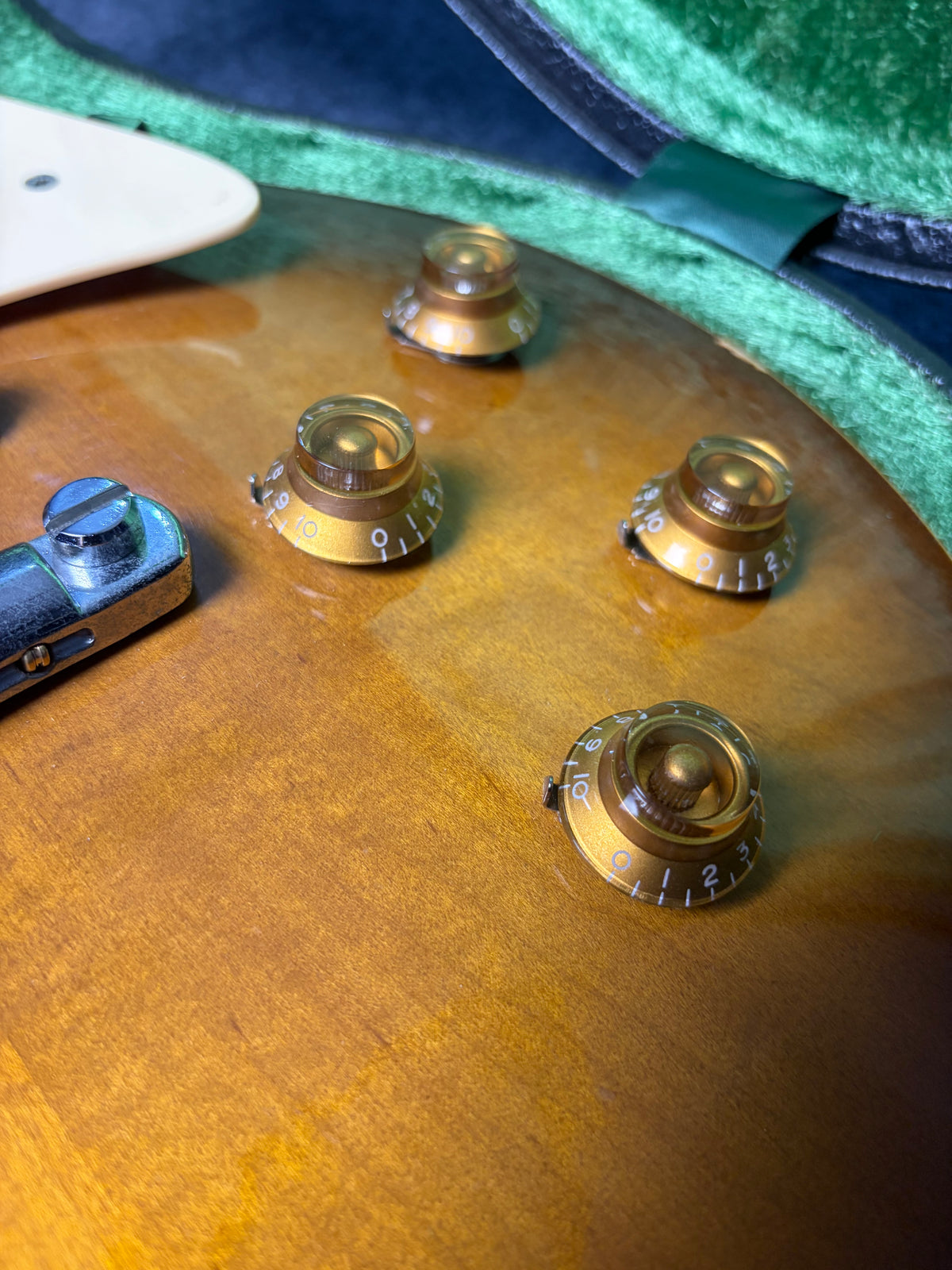 Tokai LS60