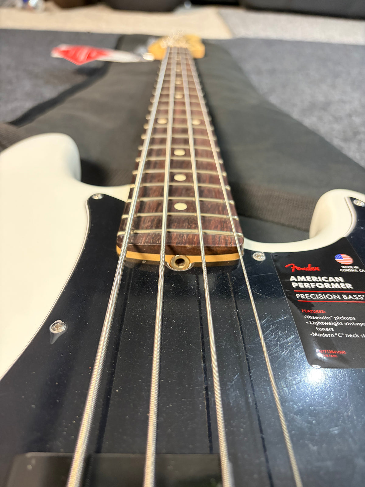 Fender American Performer Precision Bass