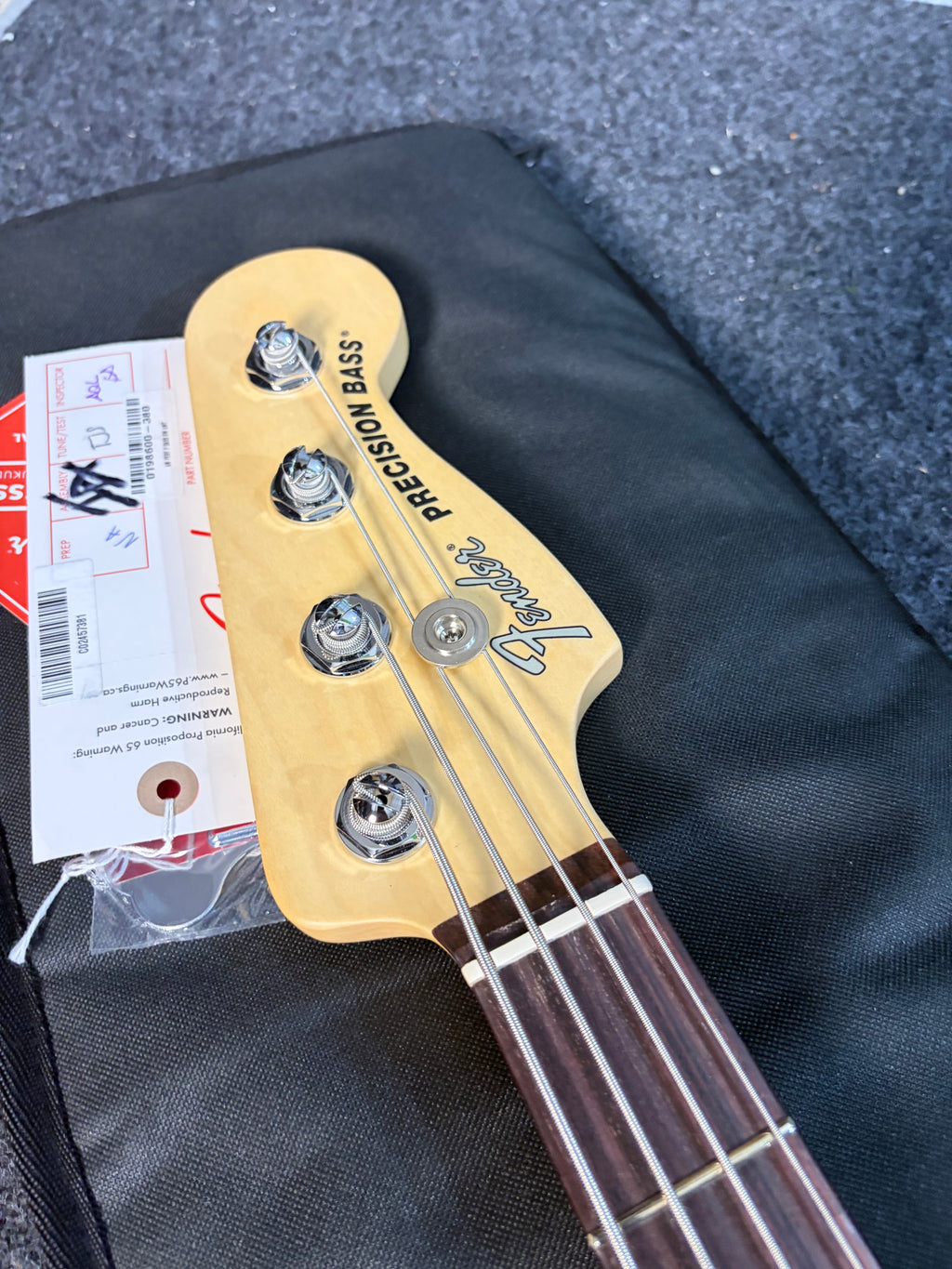 Fender American Performer Precision Bass